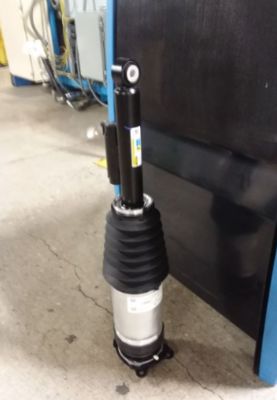 Tesla Model X Vordere linke Luftfederbalgmodul 1027061-00-D Aluminiumlegierung