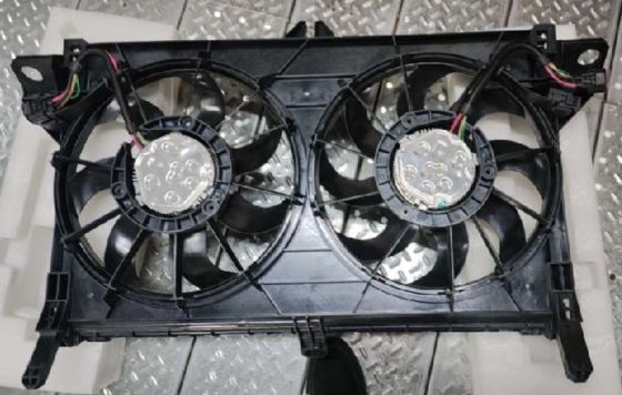 Tesla Modell S/X Kühlventilator und Leichentuch 1754791-00-A 12V 3KG