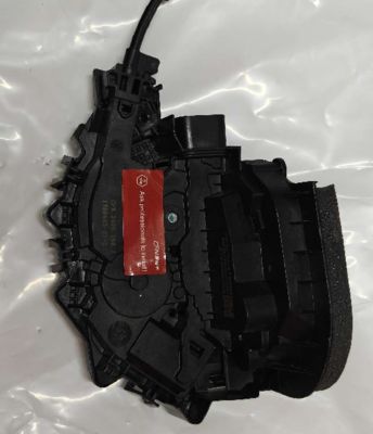 Tesla Modell 3 2023+ Rechter Türschloss 1738946-01-D 33x28x12mm